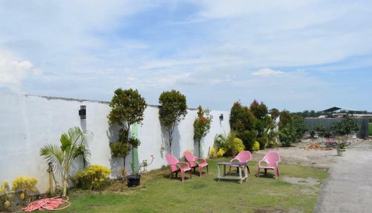 Hotel Grand Family Sungairampah Extérieur photo