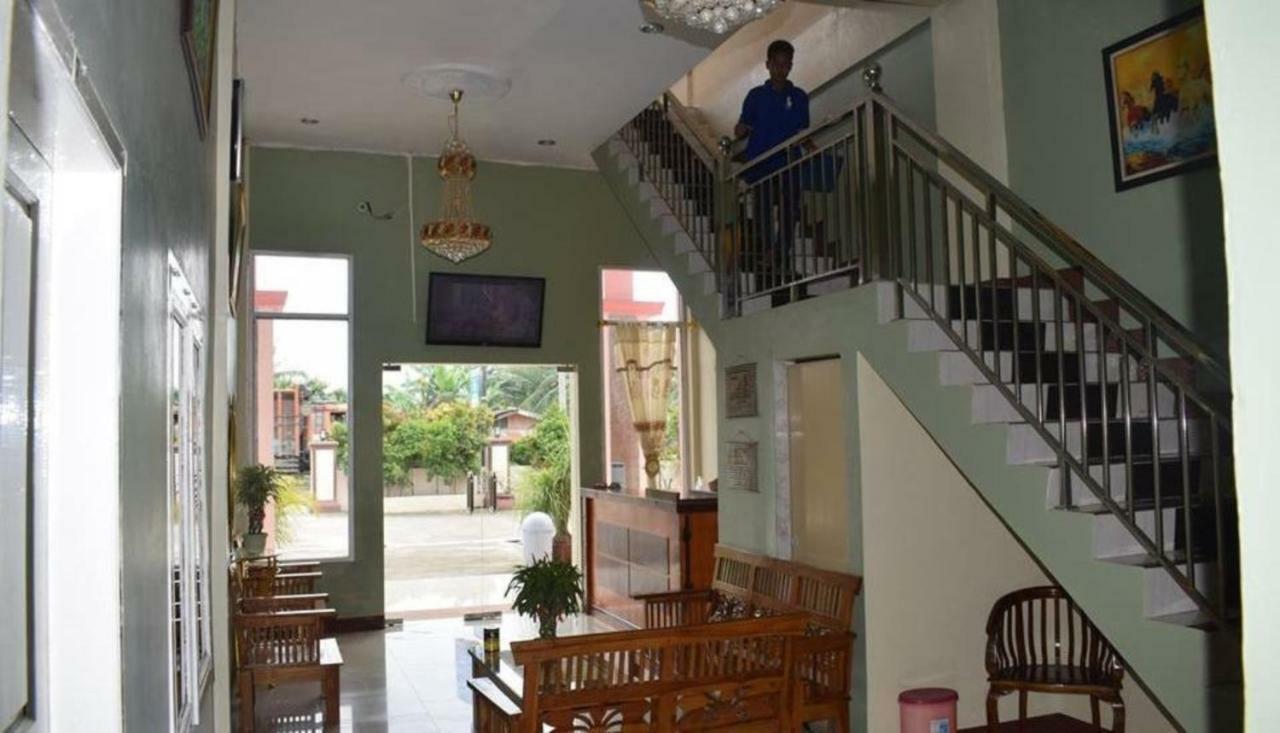 Hotel Grand Family Sungairampah Extérieur photo