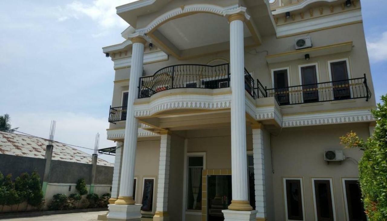 Hotel Grand Family Sungairampah Extérieur photo
