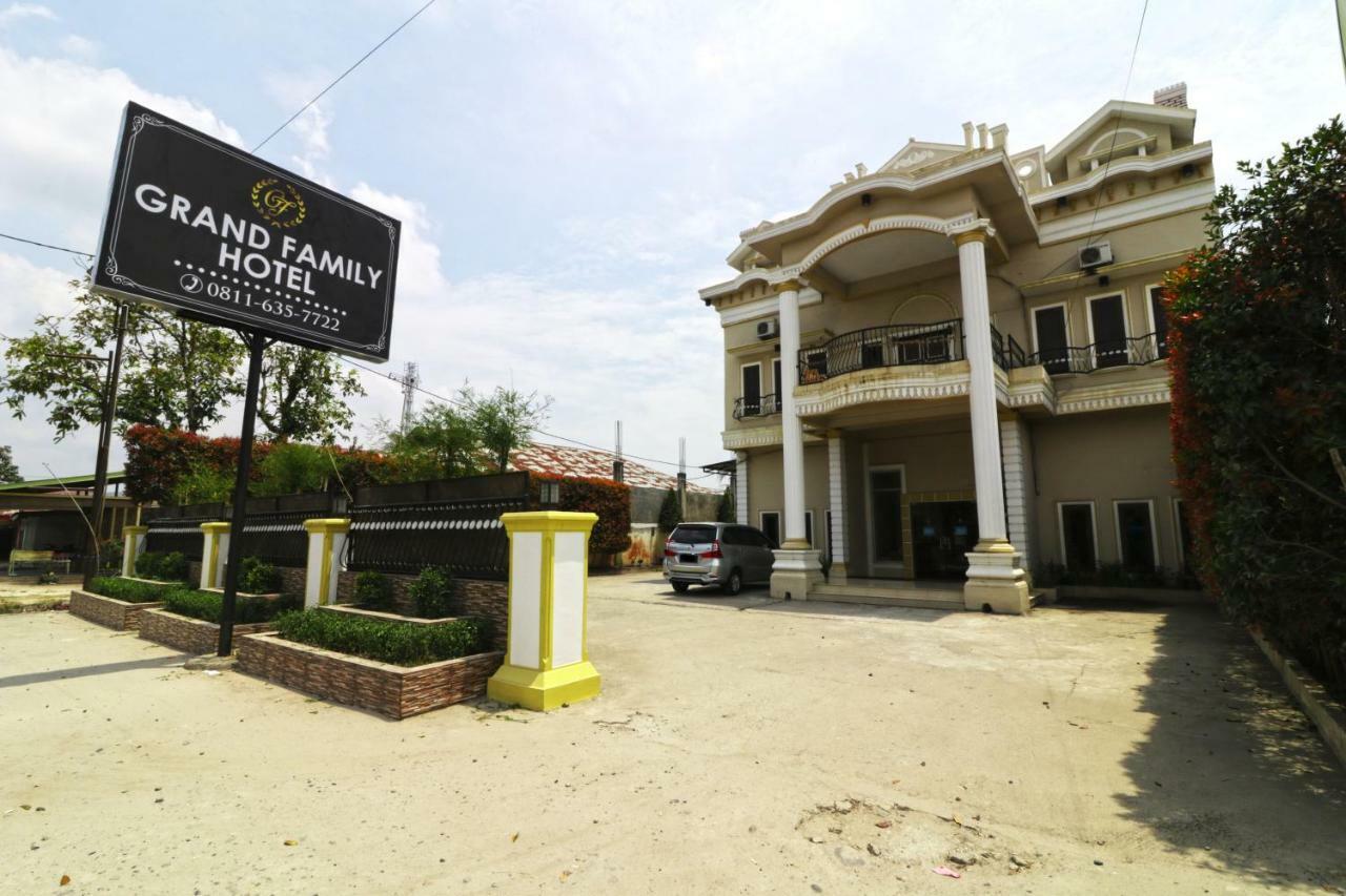 Hotel Grand Family Sungairampah Extérieur photo